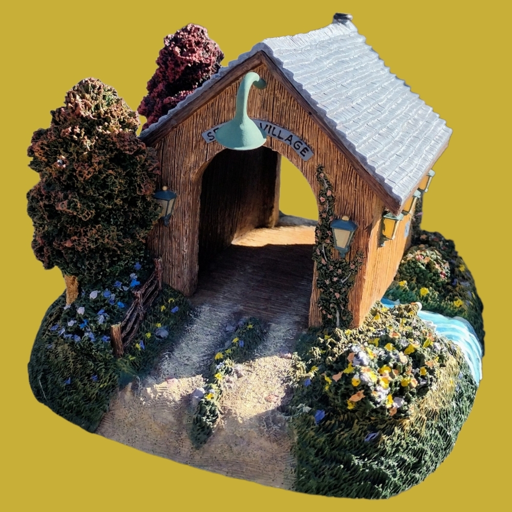 Thomas Kincade Hawthorne Village Christmas Collection Seaside Covered Bridge